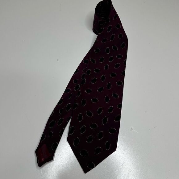 Giorgio Armani Purple-Maroon Designer Tie - Picture 7 of 9